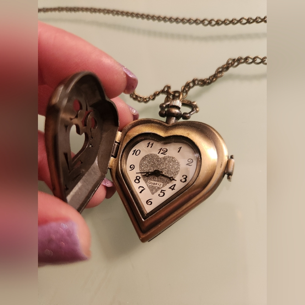 Heart locket necklace